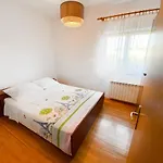 Apartment Arka *