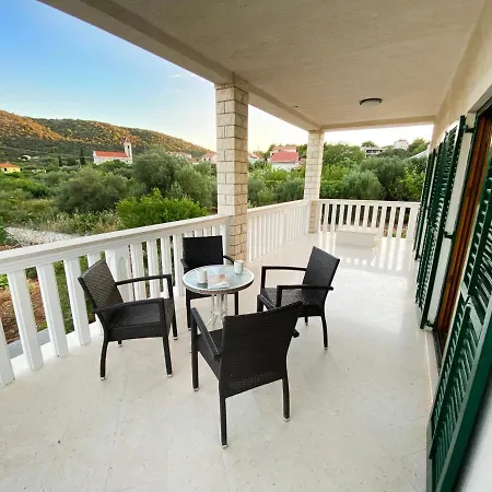 Arka Apartment Vinisce