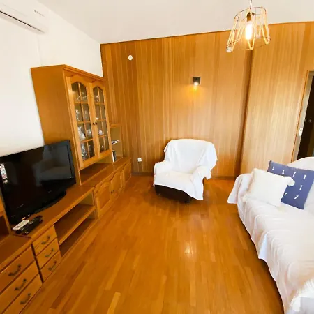 Arka Apartment *