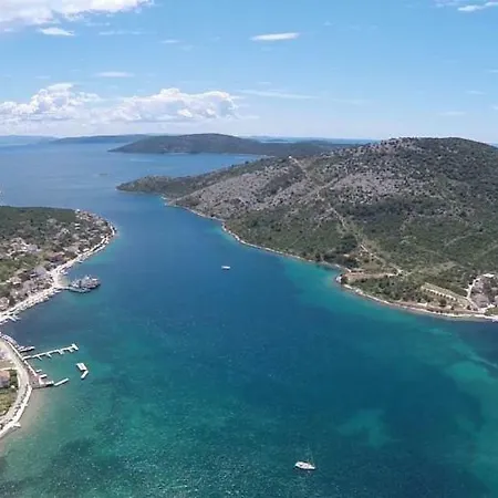 Arka 公寓 Vinišće
